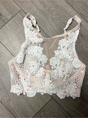 Mesh lace bra 32B